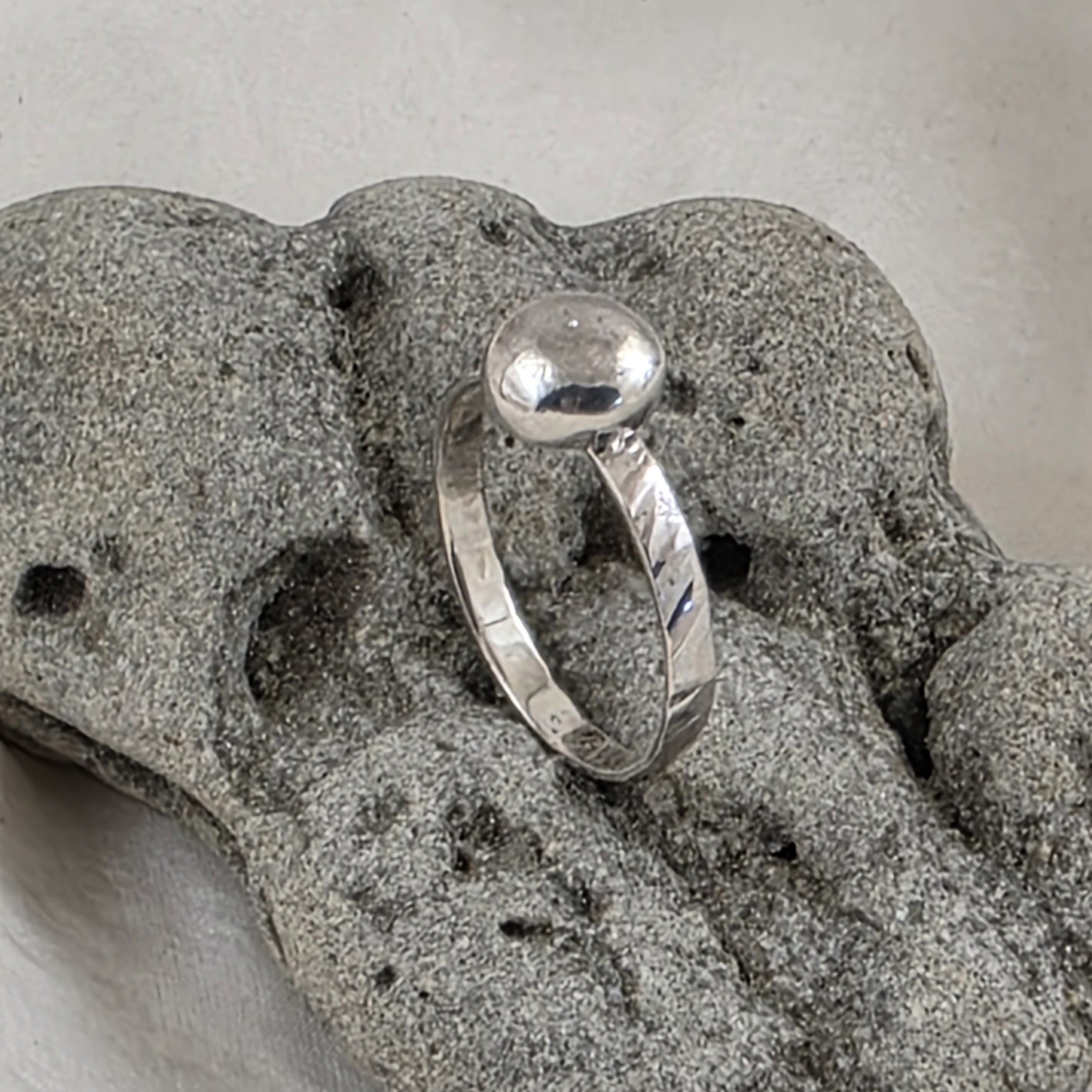 Sterling Silver Ring with Patterned Band with a SS Dome