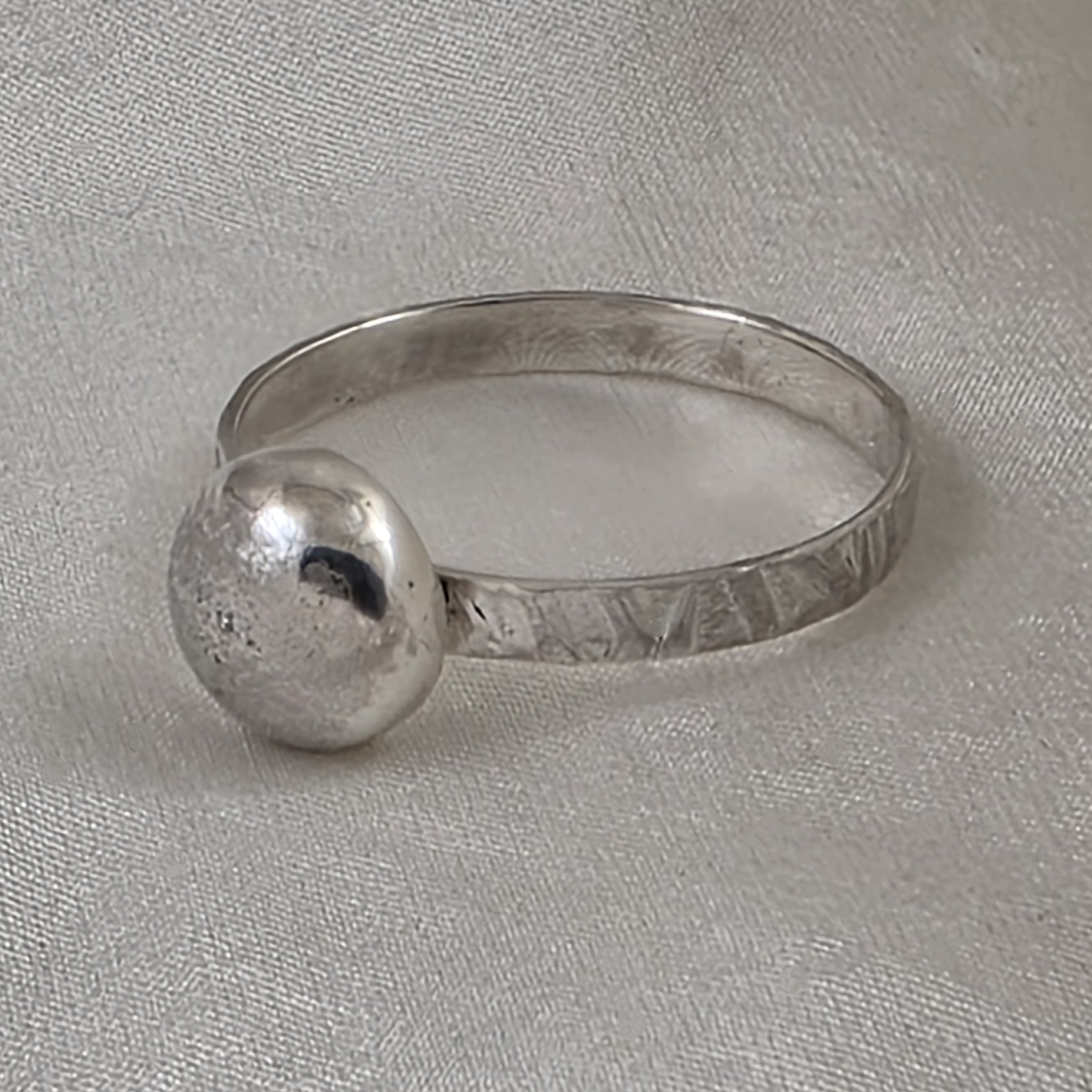 Sterling Silver Ring with Patterned Band with a SS Dome